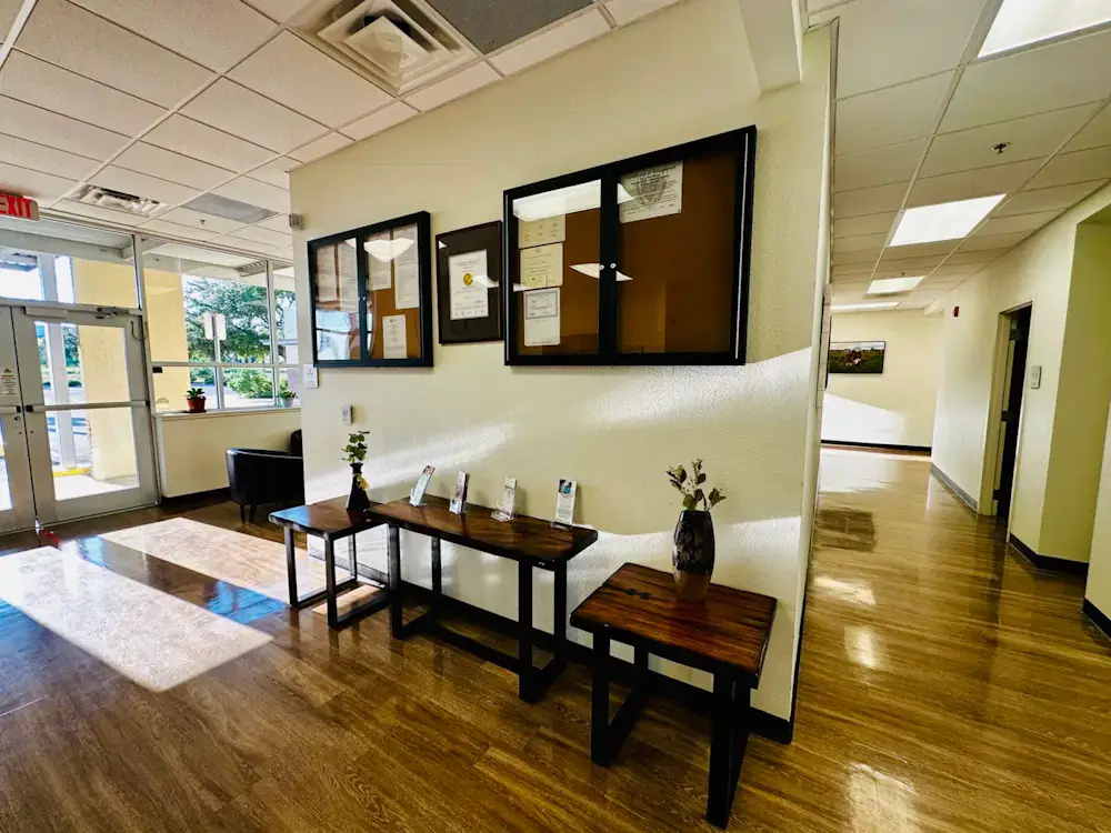 Reception seating area at Texas Helps rehab treatment center