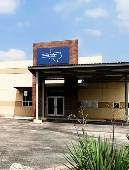 Texas Helps addiction treatment center entrance in San Marcos